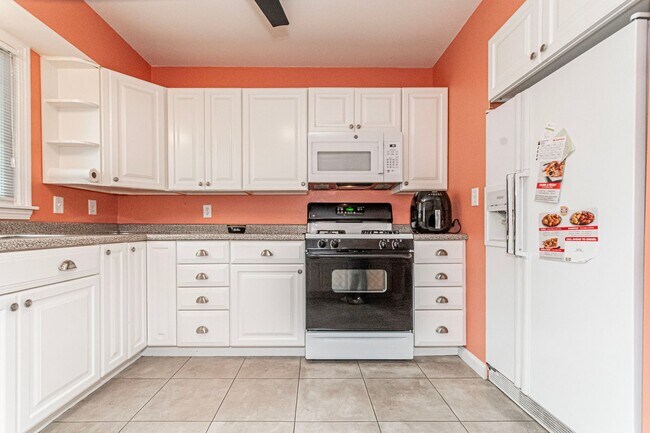 Building Photo - 1113 NW 3rd St