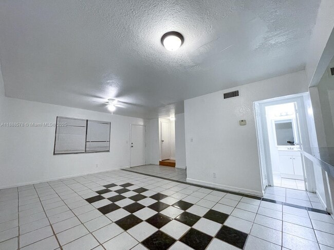Building Photo - 5970 NW 28th St