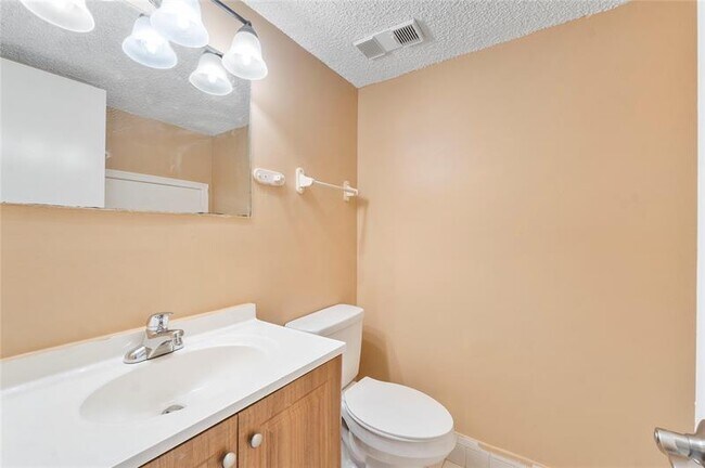 Building Photo - 2157 NW 37th Ave