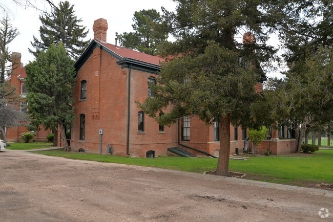 Building Photo - Friends Apartments