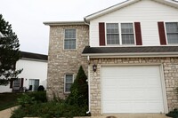 Building Photo - 2622 E Oaklawn Ct