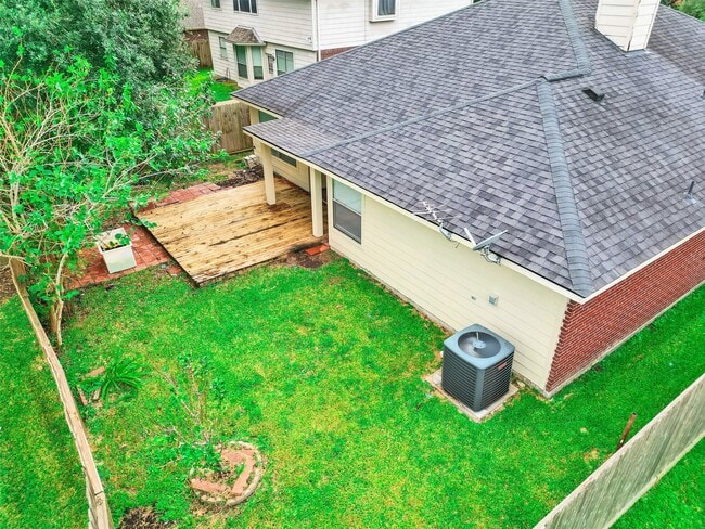 Building Photo - 16715 Lighthouse View Dr