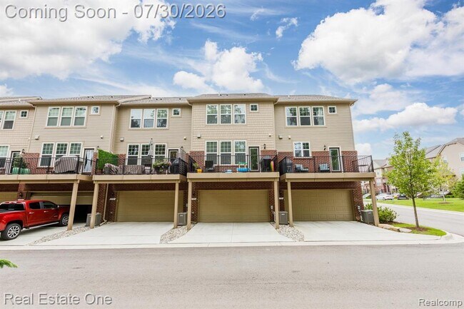 Building Photo - 2785 Hartwick Dr