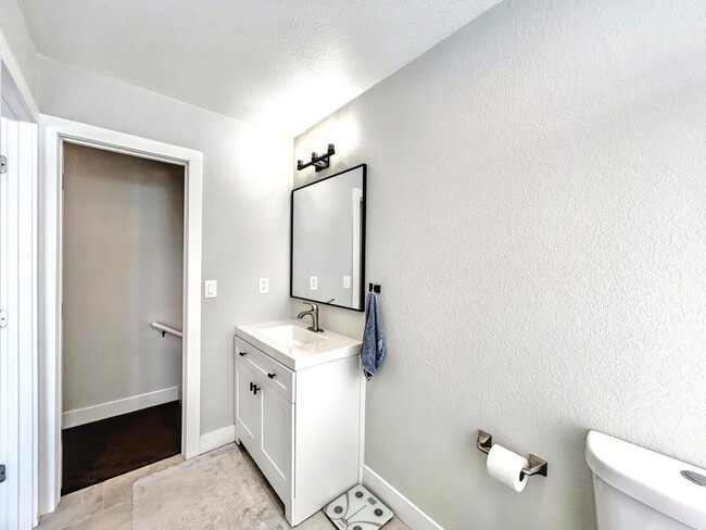 Building Photo - 1828 S Idalia St