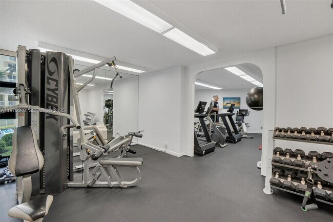 Building Photo - 1361 S Ocean Blvd