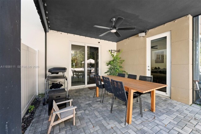 Building Photo - 821 SW 14th St