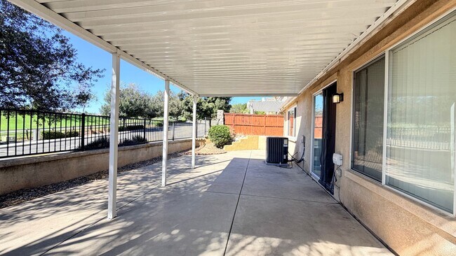 Building Photo - Beautiful 3 bedroom with AC in San Marcos