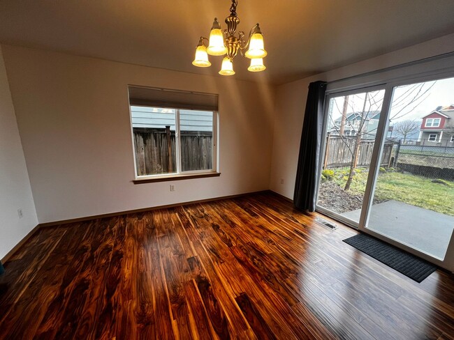 Building Photo - Application Pending - 3 Bedroom House For ...