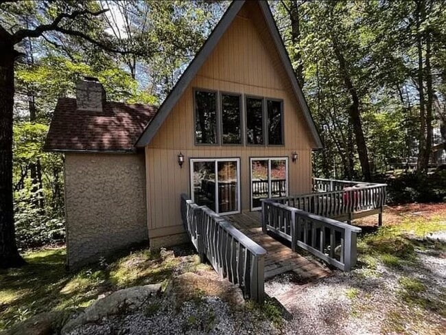 Building Photo - 680 Chalet Village Dr