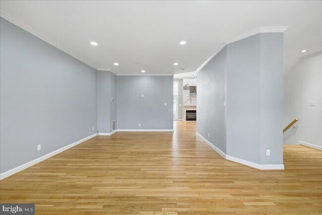Building Photo - 4018 Dogberry Ln