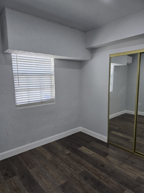 Building Photo - 1211 NW 23rd Ave