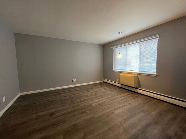 Building Photo - 1417 N. Prospect Avenue