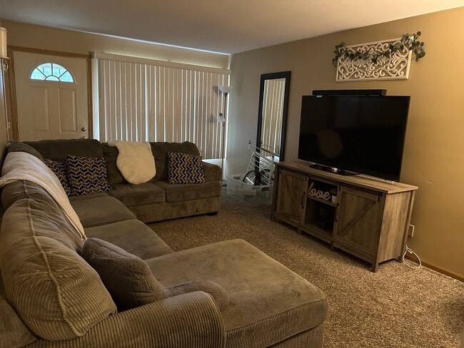 Building Photo - 406-408 Terrace Dr