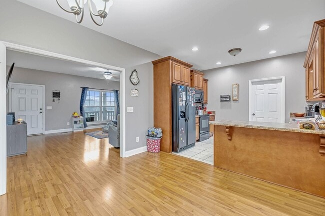 Building Photo - 6015 Hwy 76 E