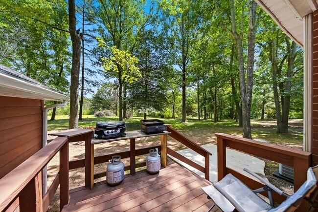 Building Photo - Serene 3BR Ranch with Spacious Yard & Updated Interiors