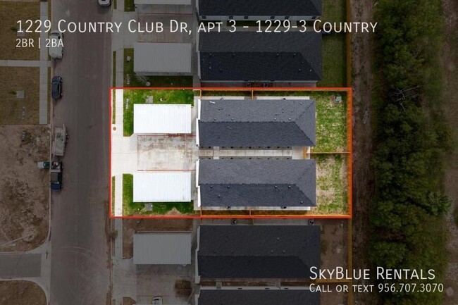 Building Photo - 1229 Country Club Dr