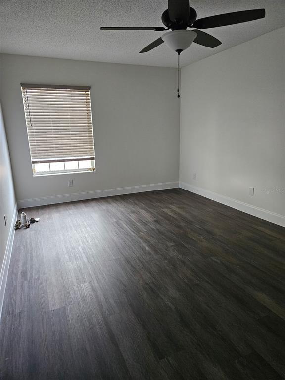 Building Photo - 2450 Sweetwater Country Club Dr