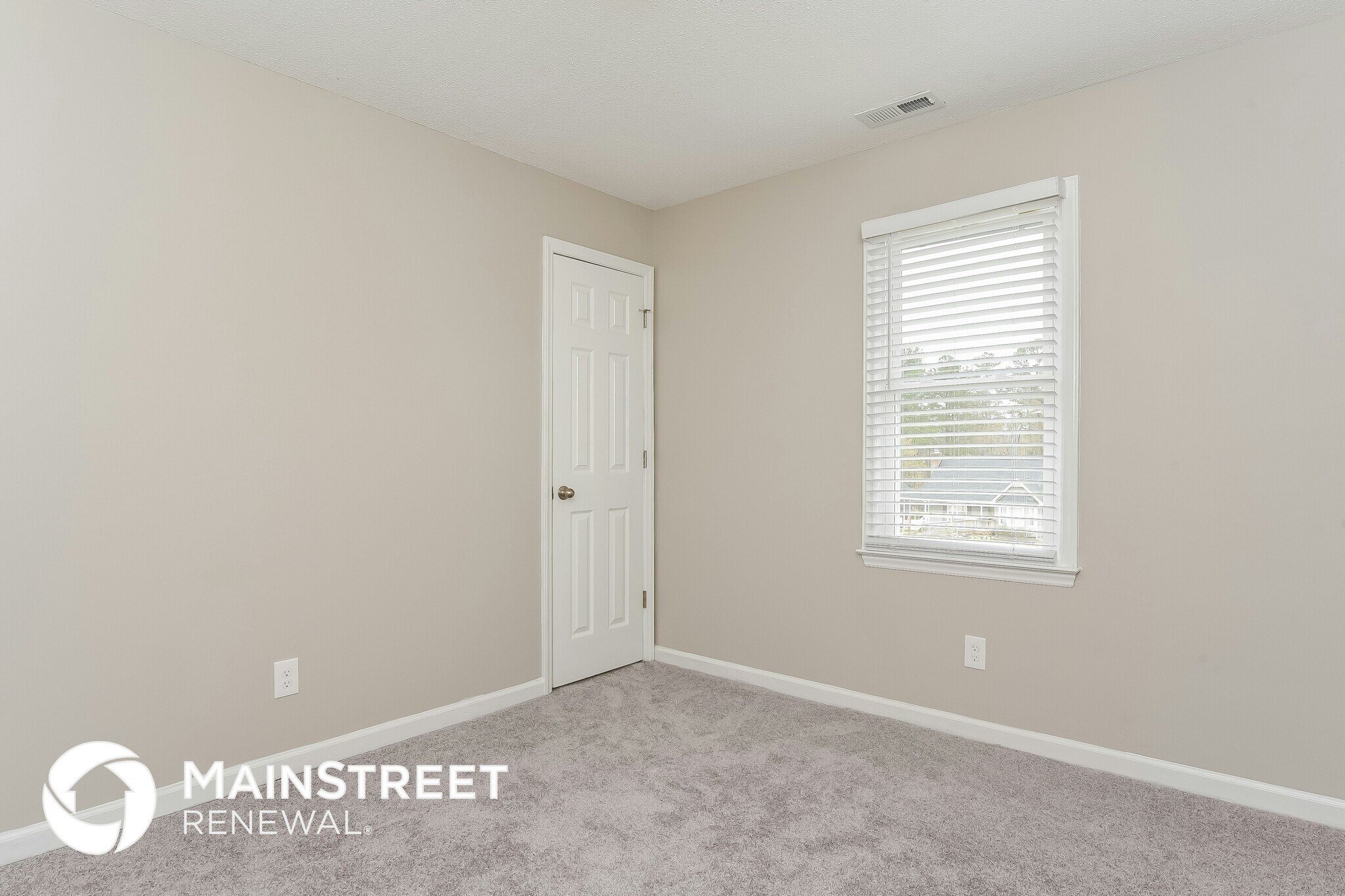 Building Photo - 7210 Justin Dr