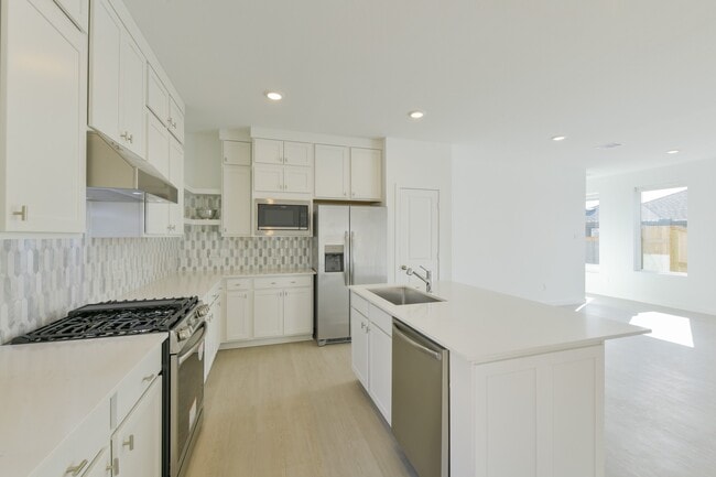 Building Photo - 5815 Linda Cv Ln