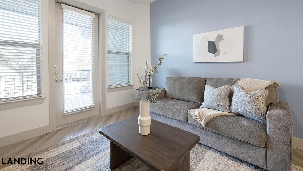 Building Photo - 13701 Montfort Dr