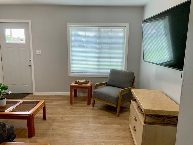 Building Photo - FURNISHED RENTAL