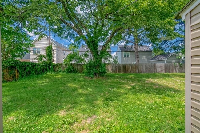 Building Photo - PORTSMOUTH TOWNHOME - 2 BED, 2 FULL BATH FOR RENT BY PMI VIRGINIA