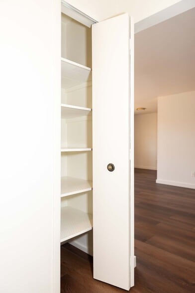Building Photo - 218 Riviera Dr