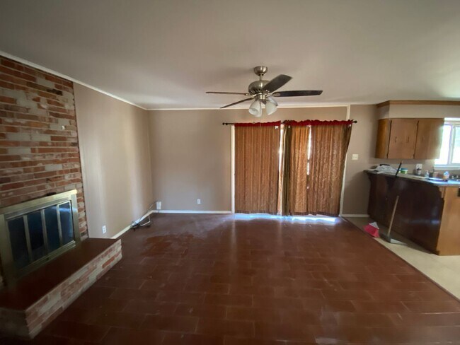 Building Photo - 9608 Stonehaven Dr