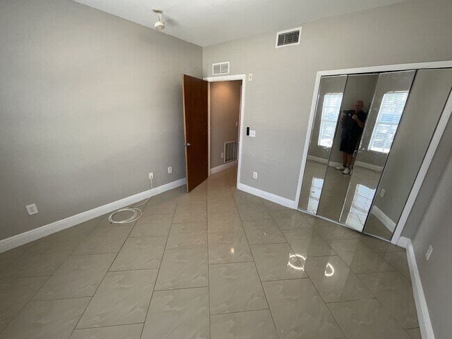 Building Photo - 8555 Bernwood Cove Loop