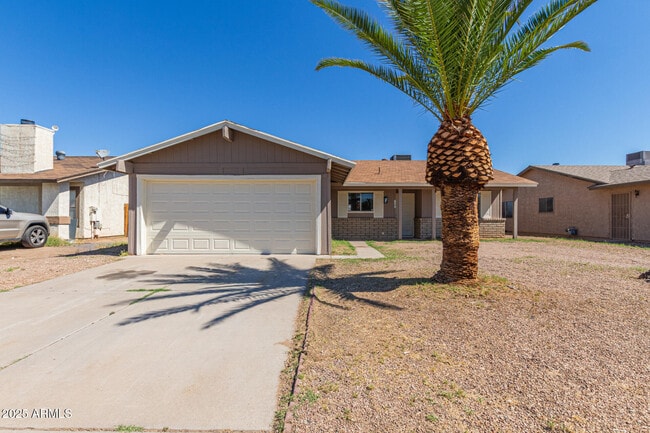 Building Photo - 7342 W Minnezona Ave