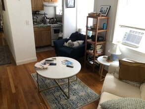 Building Photo - 22 Phillips St