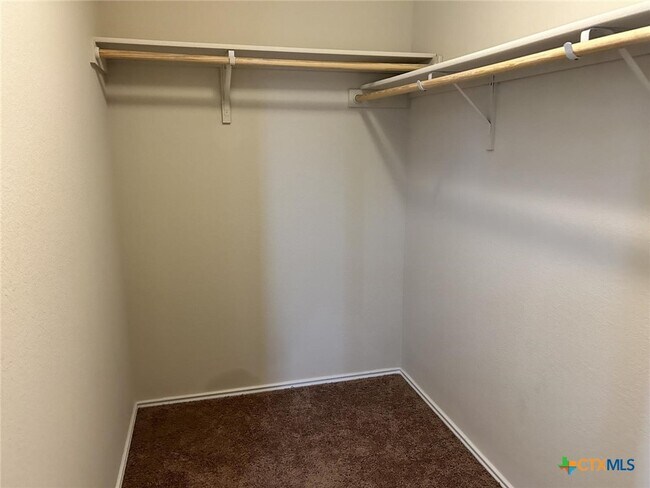 Building Photo - 1309 Juneberry Pk Dr