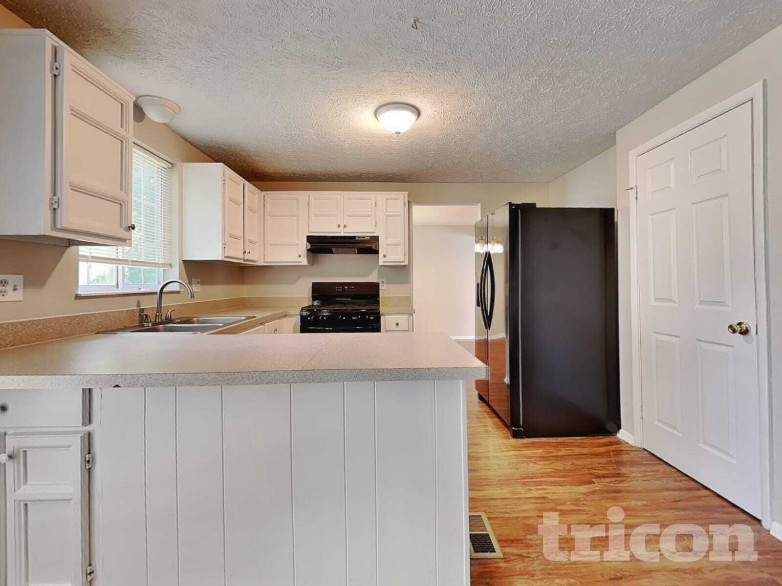 Building Photo - 4928 Rockborough Trail NW