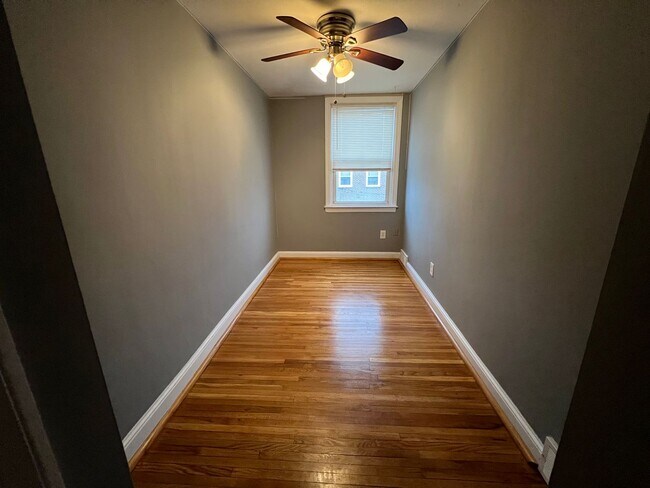 Building Photo - Beautiful 3-bed Single Family Home - Move-in Ready! (Clifton Heights)