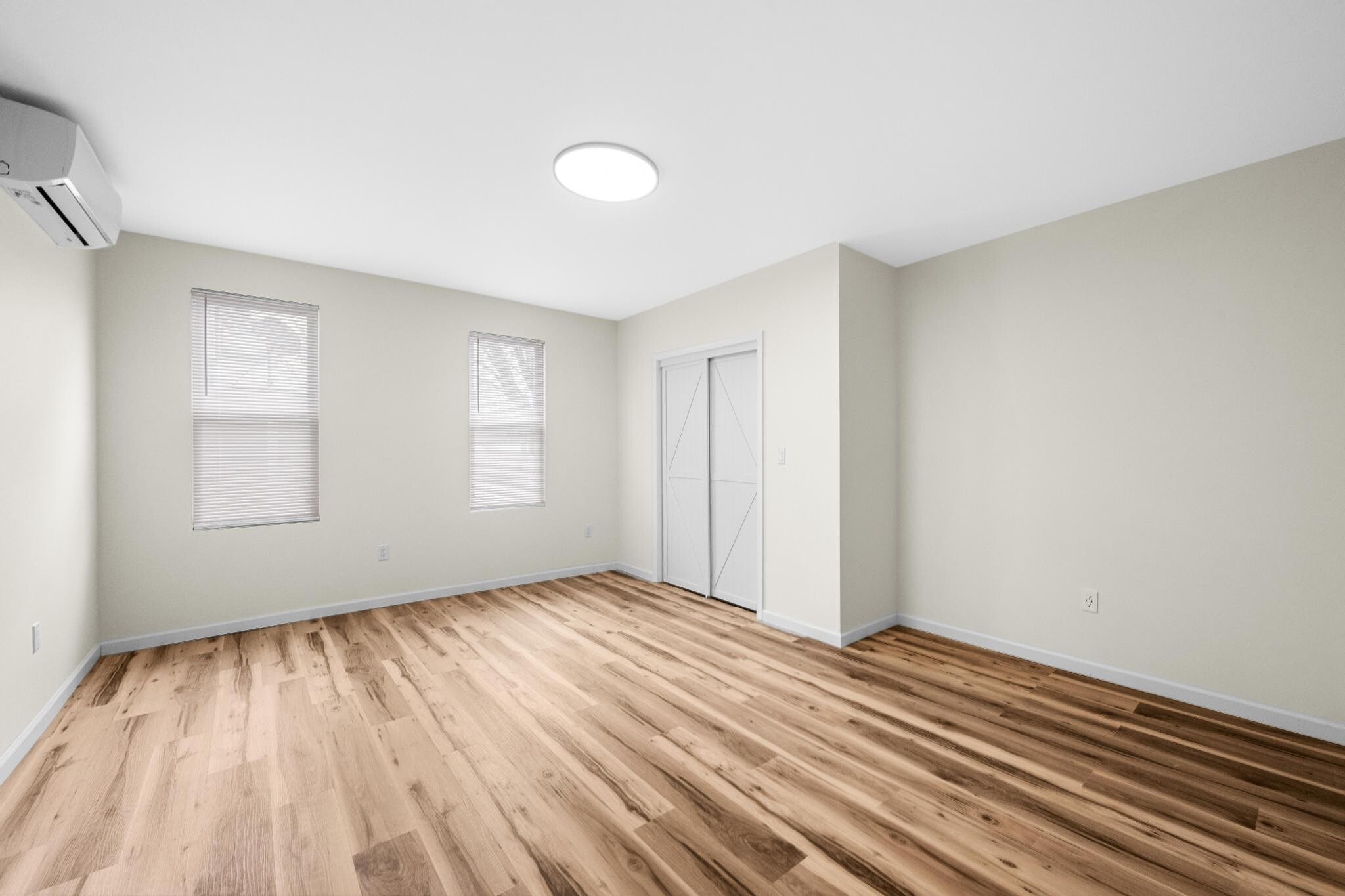 Building Photo - 346 Bennett St