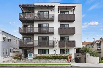 Building Photo - Rimini by Wiseman