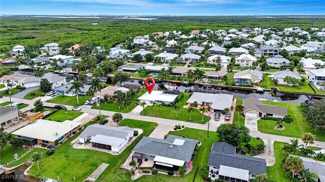 Building Photo - 6163 Plumosa Ave