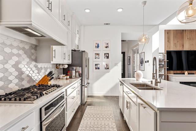 Building Photo - 7205 Caladium Dr