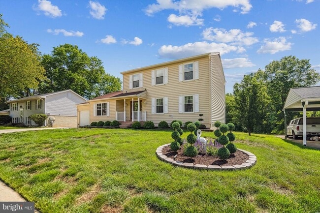 Building Photo - 10902 Valley Brook Dr