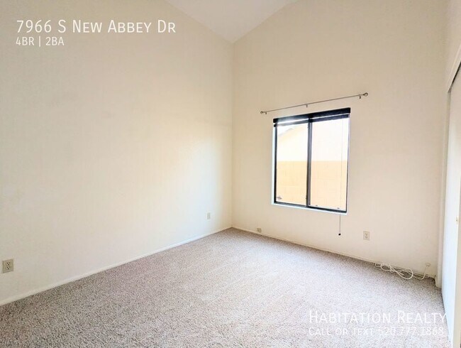 Building Photo - 7966 S New Abbey Dr