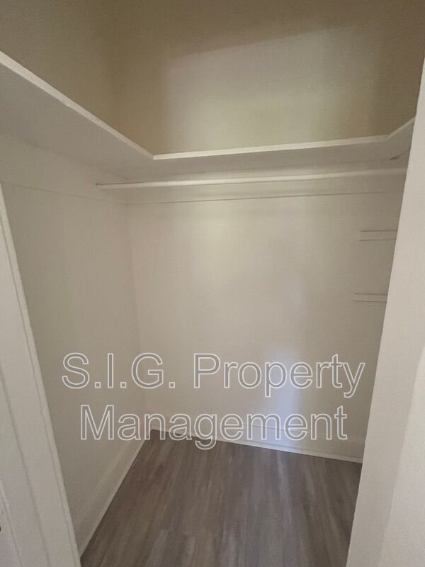 Building Photo - 10544 Floralita Ln