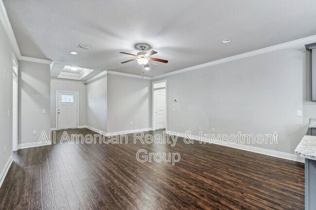 Building Photo - 2381 Belmont Dr