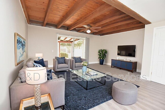 Building Photo - 2241 9th St SE