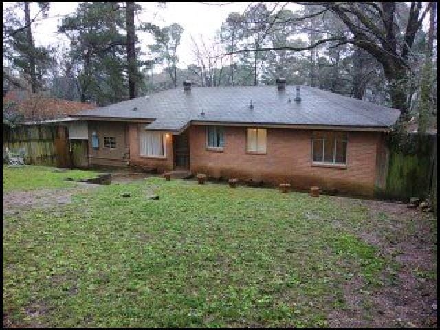 Building Photo - 9 Woodcliff Cir