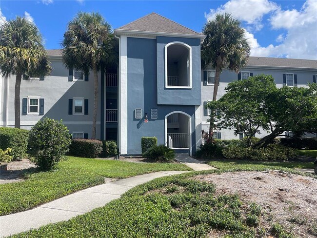 Building Photo - 3210 Clubside Dr