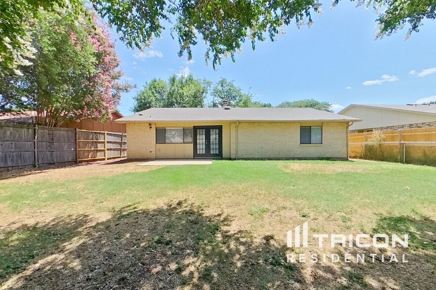 Building Photo - 4208 Sweetgum Way