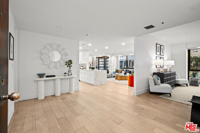 Building Photo - 10750 Wilshire Blvd