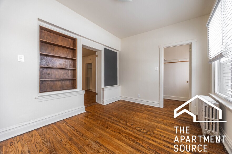 Building Photo - 1432 W Jonquil Ter