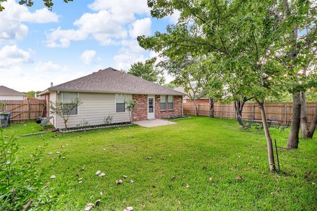 Building Photo - 1010 Chilton Dr