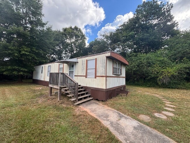 Primary Photo - 2 Bedroom, 1 Bathroom - Mobile Home in Nor...